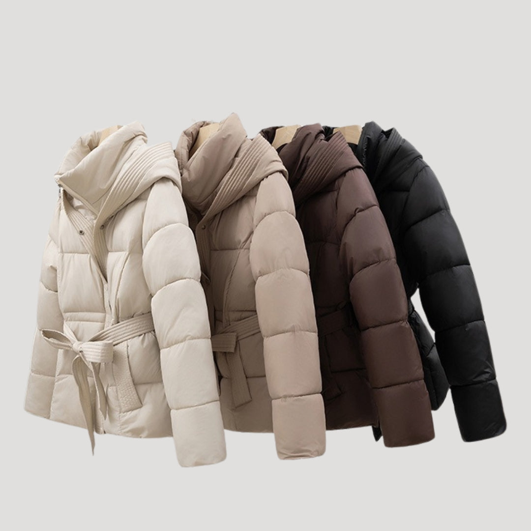 Leyna Doudoune Femme – Manteau Ceinturé avec Capuche Chaude & Coupe Élégante