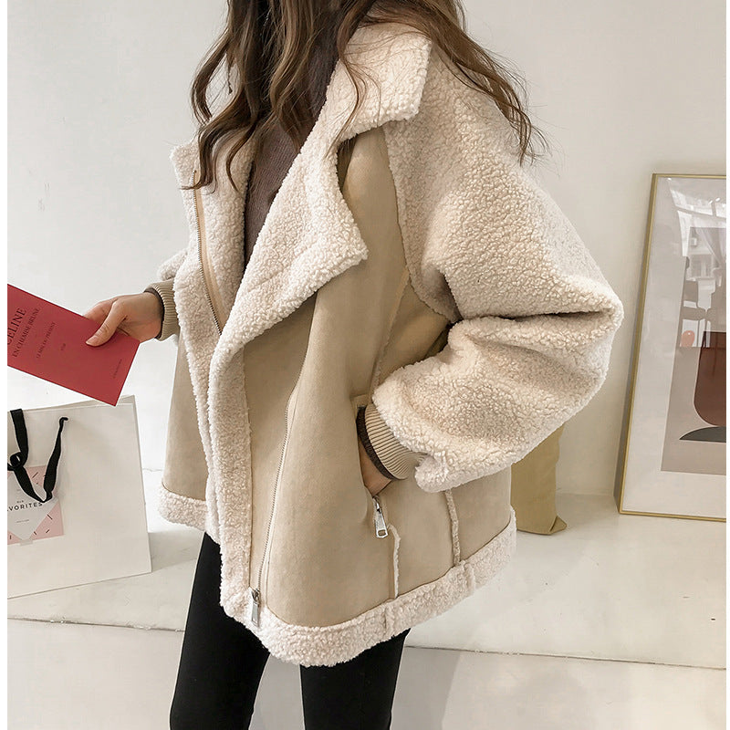 Merly Casaco Mulher Efeito Shearling – Forro Teddy e Corte Oversize Elegante
