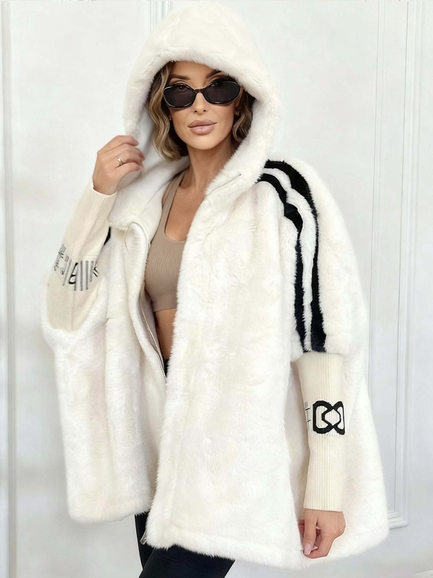 Serenity Manteau Femme – Coat à Rayures Verticales avec Capuche & Fermeture Avant