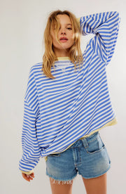 Mila Sweat Oversize – wygodna bluza z klasycznymi paskami i kontrastowymi detalami