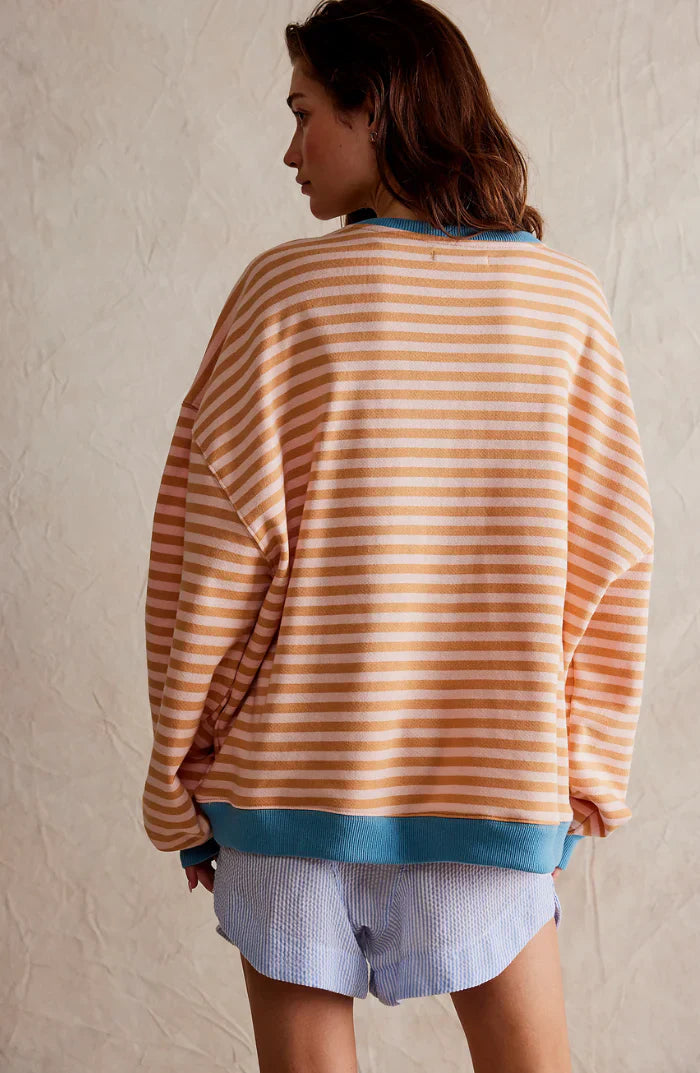 Mila Sweat Oversize – wygodna bluza z klasycznymi paskami i kontrastowymi detalami