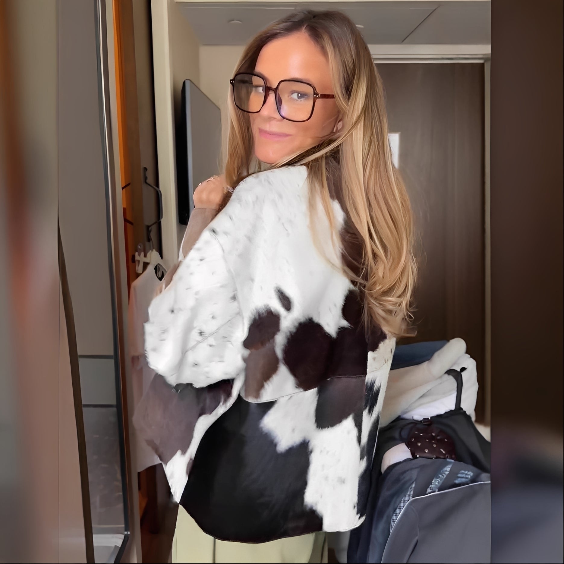 Natalia – Women's Printed Jacket – Modern Soft and Comfortable Coat with Trendy All-Over Pattern