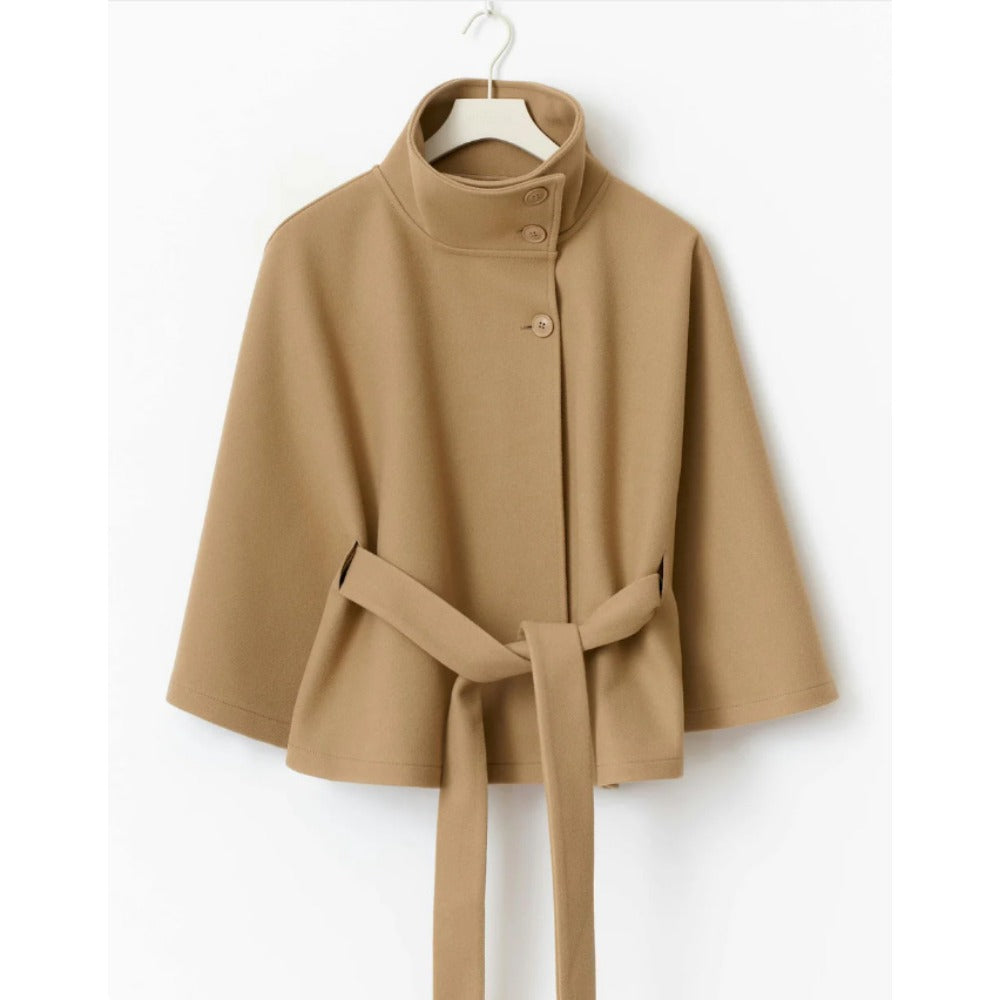 Casaco-Capa Charlotte Mulher – Gola Alta & Cinto Ajustável para Elegância e Calor Invernal