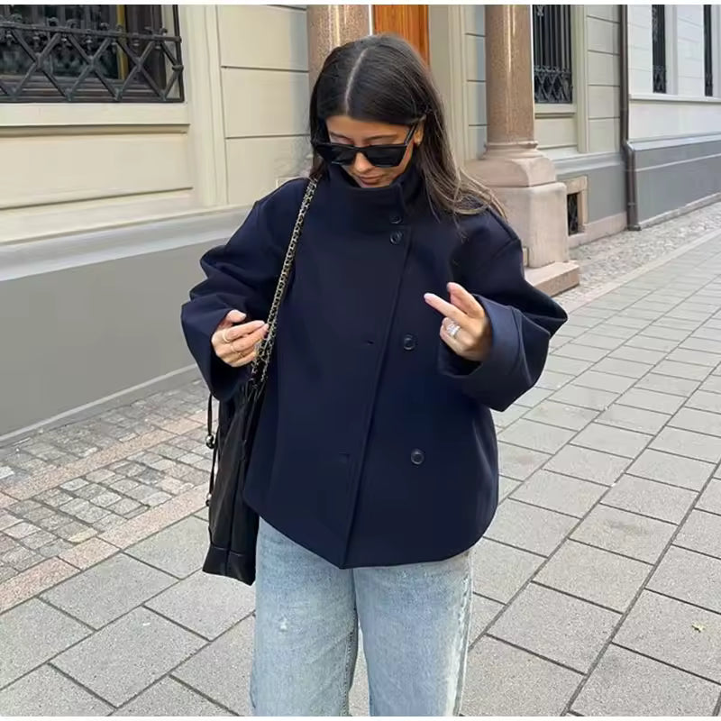 Sheena Casaco Curto para Mulher – Casaco de Inverno Quente e Moderno com Gola Alta e Design Minimalista