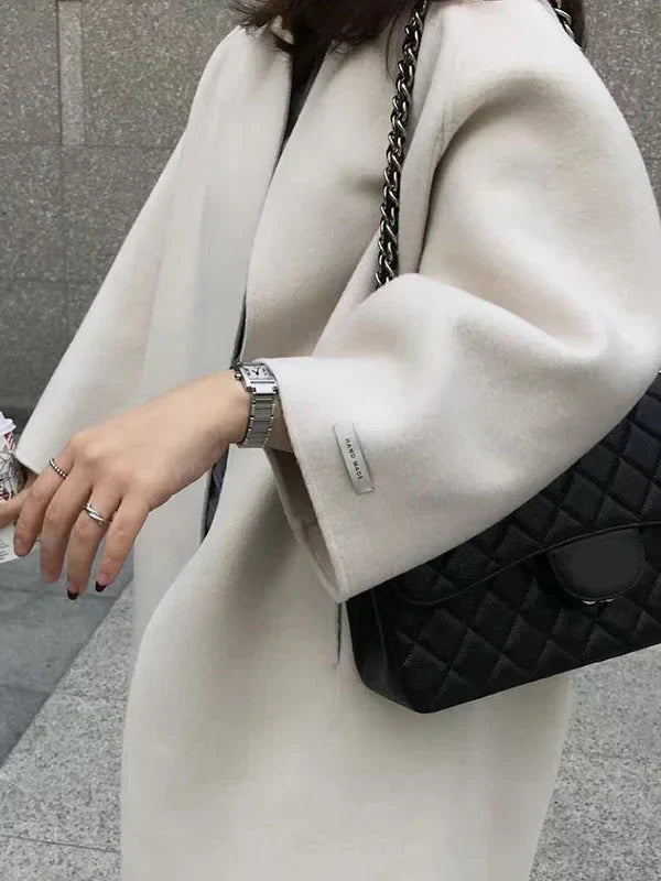 Zareen Casaco Longo Mulher – Corte Cruzado Elegante Sem Botões e Estilo Intemporal