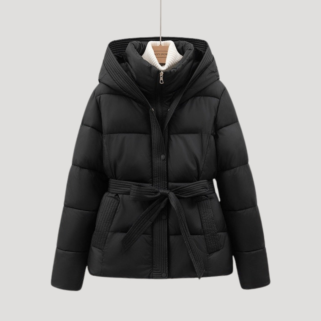 Leyna Doudoune Femme – Manteau Ceinturé avec Capuche Chaude & Coupe Élégante