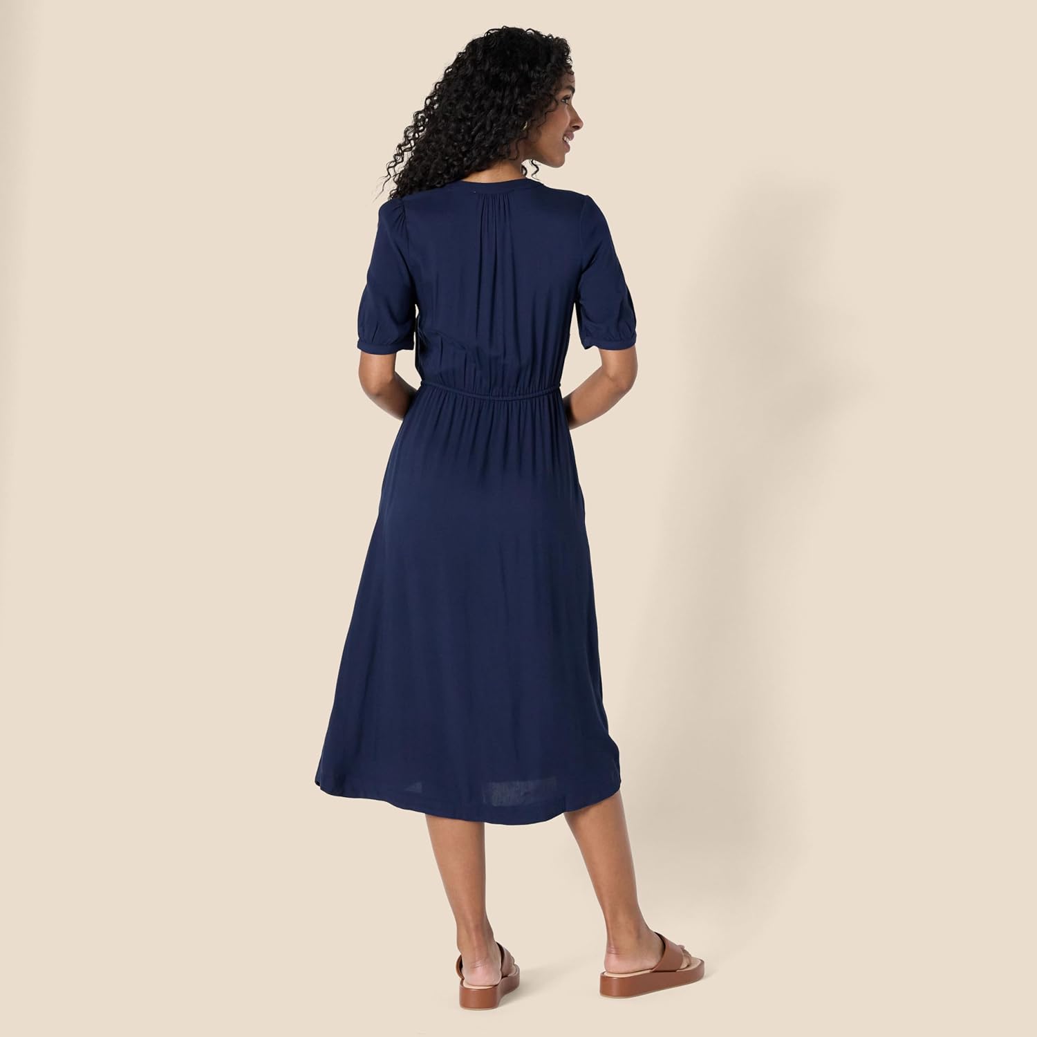 Georgie Robe Midi Femme – Fluidní viskóza, nastavitelný pas a elegantní áčkový střih