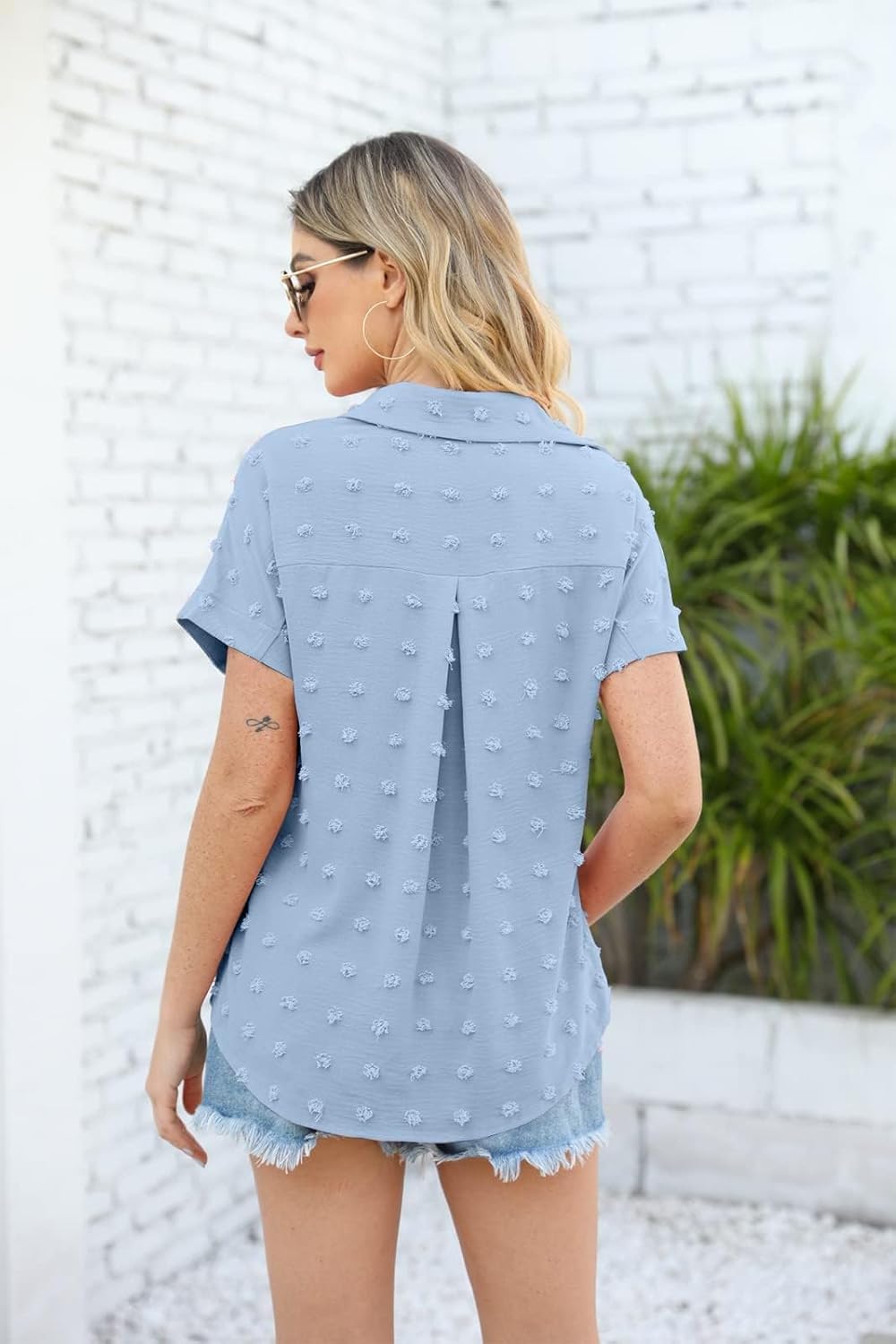 Élise Damenbluse – Elegante Bluse mit V-Ausschnitt und kurzen Ärmeln