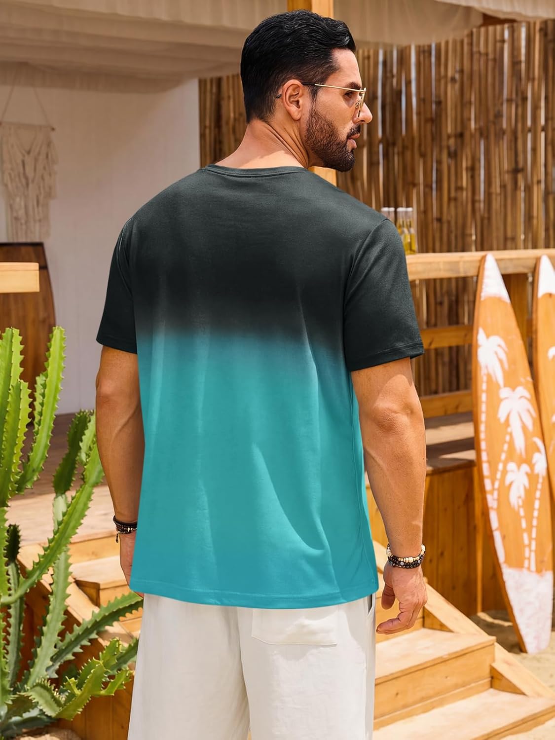 Liam Men's T-Shirt – Gradient Palm Tree T-Shirt, Vintage Beach & Casual Style