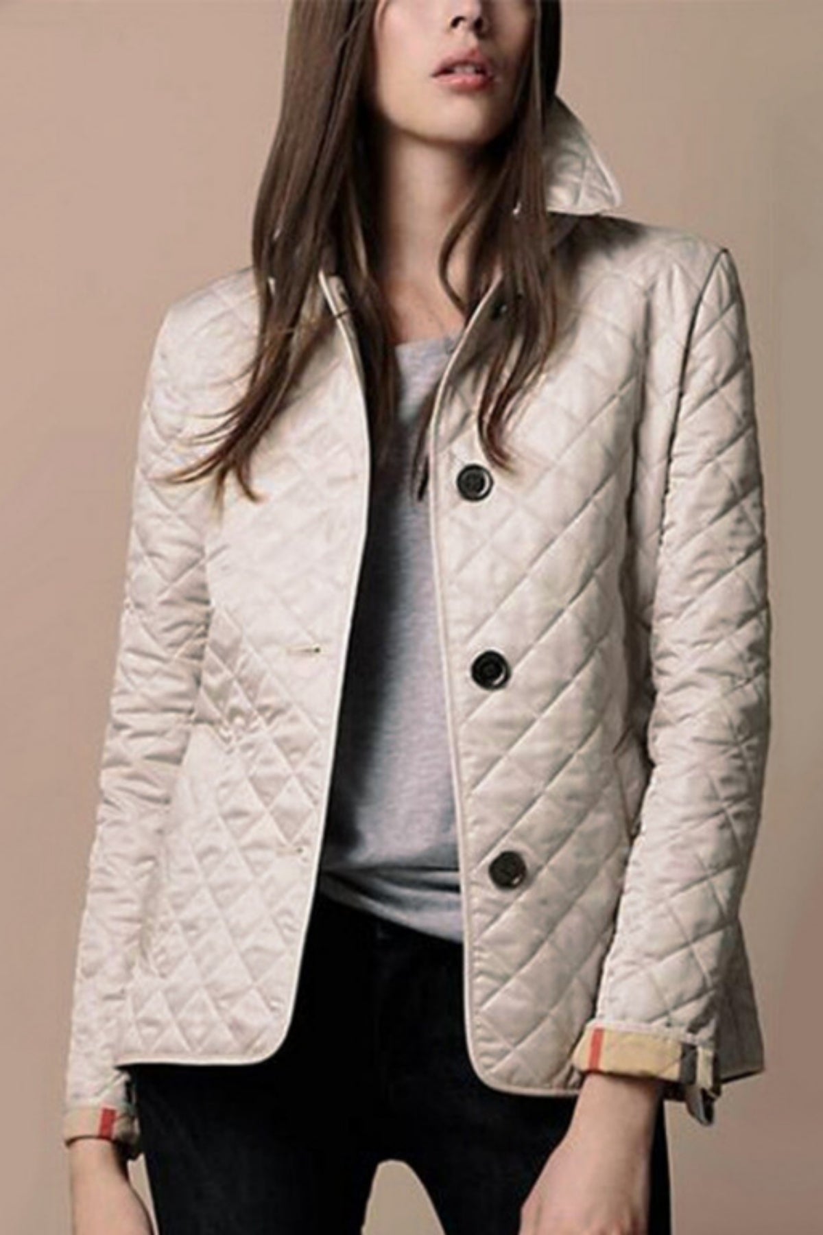 Clara Quilted Jacket – Elegant and Comfortable Jacket with Refined Details and Fitted Design
