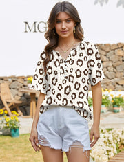 Blusa Lucie Mulher – Top Boémio com Decote em V e Botões Funcionais