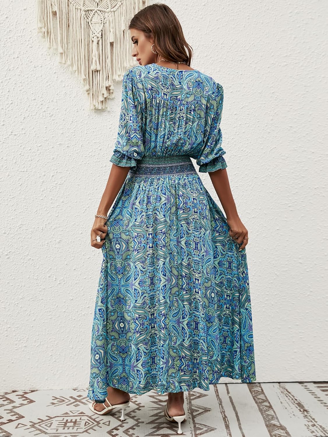 Vestido Liezl para mujer bohemio con flores – escote en V cruzado, midi fluido, mangas 3/4
