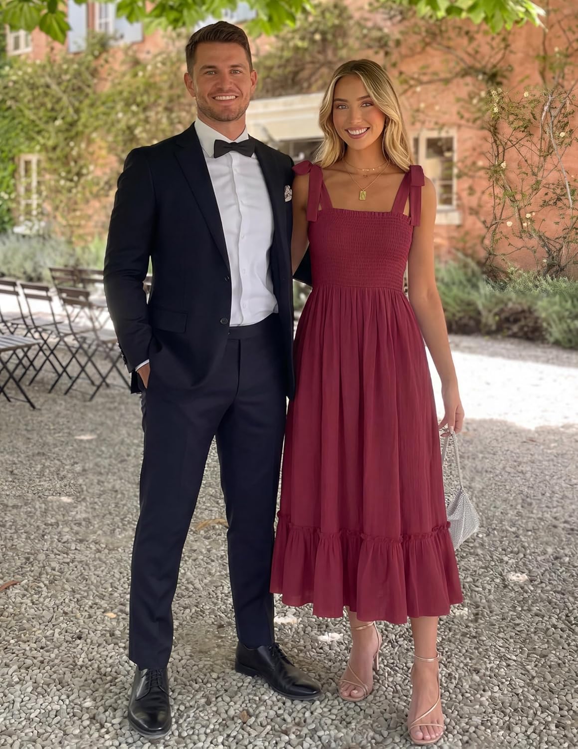 Léa Maxi Boheme Kjole til Kvinder – Lang Kjole med Stropper, Kvadratisk Halsudskæring, Flæser, Elegant Sommerkjole