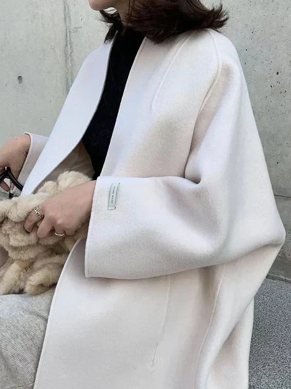 Zareen Casaco Longo Mulher – Corte Cruzado Elegante Sem Botões e Estilo Intemporal