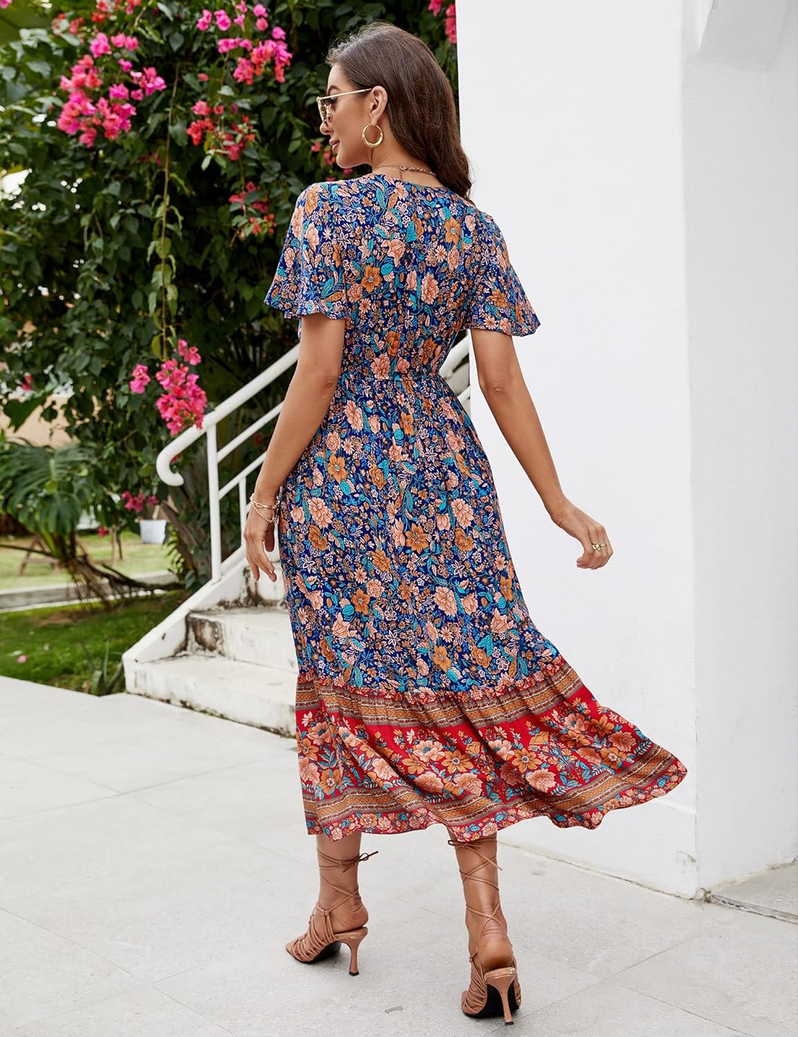 Elisa kjole til kvinder – midi kjole med blomster, V-hals, flæser, knapper, boheme sommer