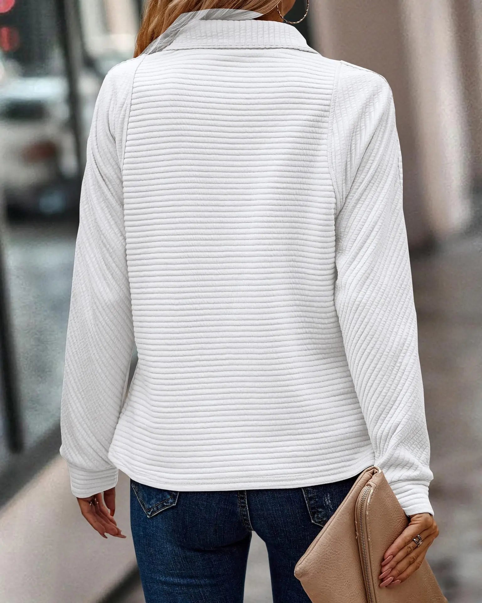 Leyna Pull en Maille Côtelée Femme – Let og blød top med elegant lynlåshals
