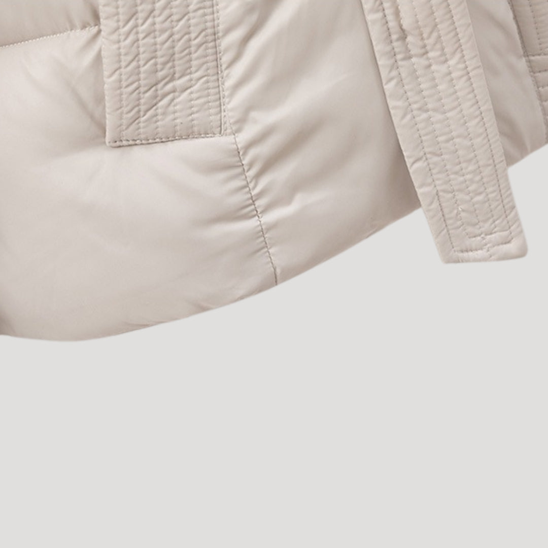 Leyna Doudoune Femme – Manteau Ceinturé avec Capuche Chaude & Coupe Élégante