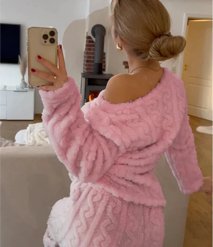 Pijama Unisex Jheyda WinterSoft din Fleece Coral – Set Cald și Moale pentru Iarnă și Relaxare