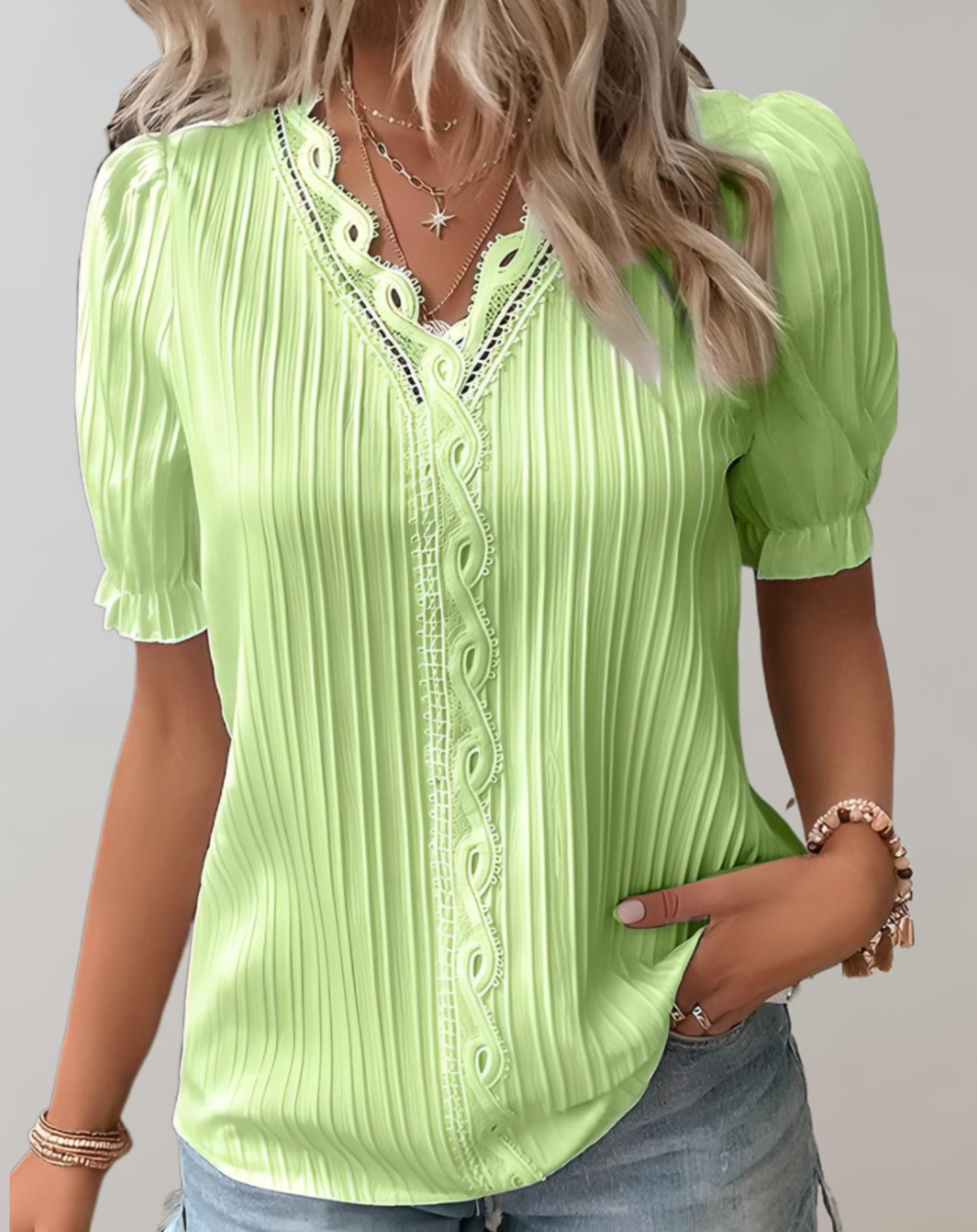 Blusa Kehlani Mulher – Blusa Plissada Chique com Detalhes Subtis e Estilo Casual Elegante