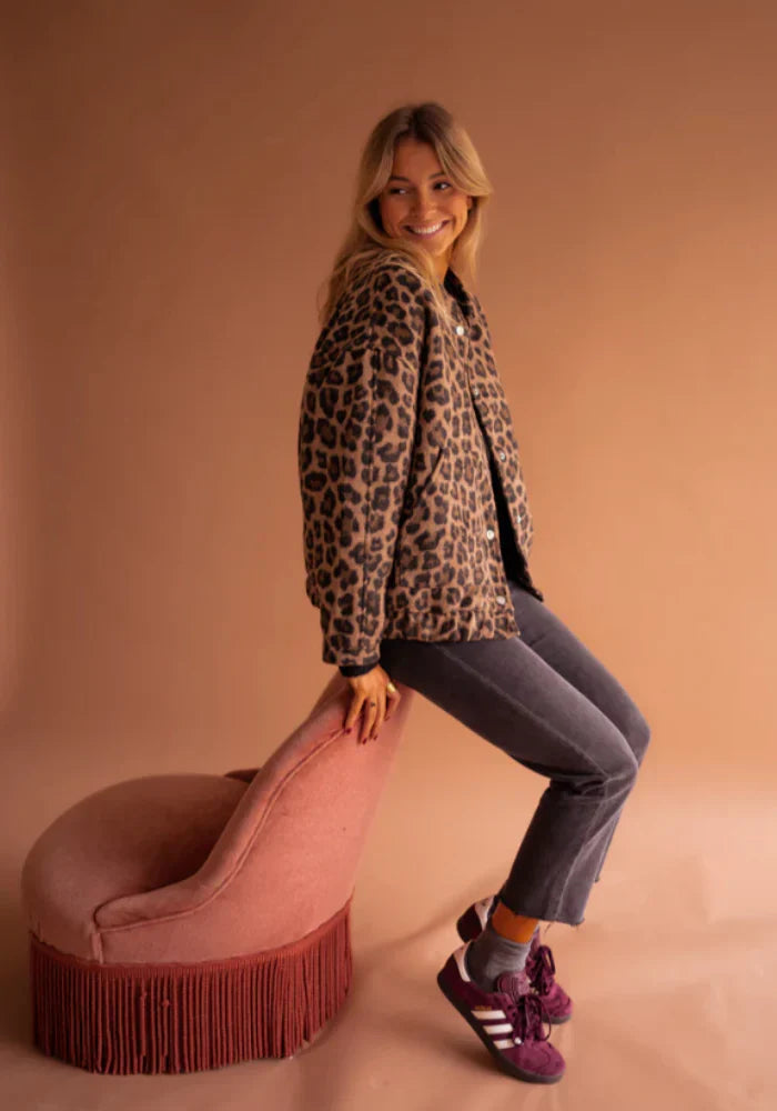 Valeria Chaqueta Mujer – Chaqueta Leopardo Elegante con Estampado Animal y Corte Cómodo