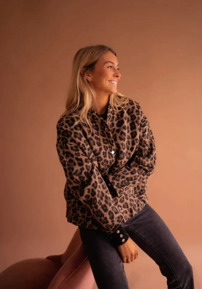 Valeria Casaco Mulher – Casaco Leopardo Elegante com Estampa Animal & Corte Confortável