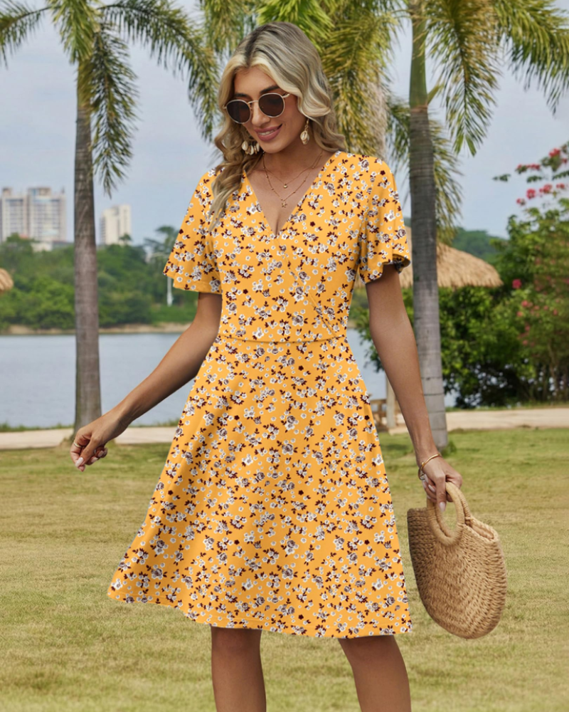 Hazel Robe Fleurie Femme – Robe d'Été Col V Croisé avec Poches, Coupe Évasée & Manches Volantées