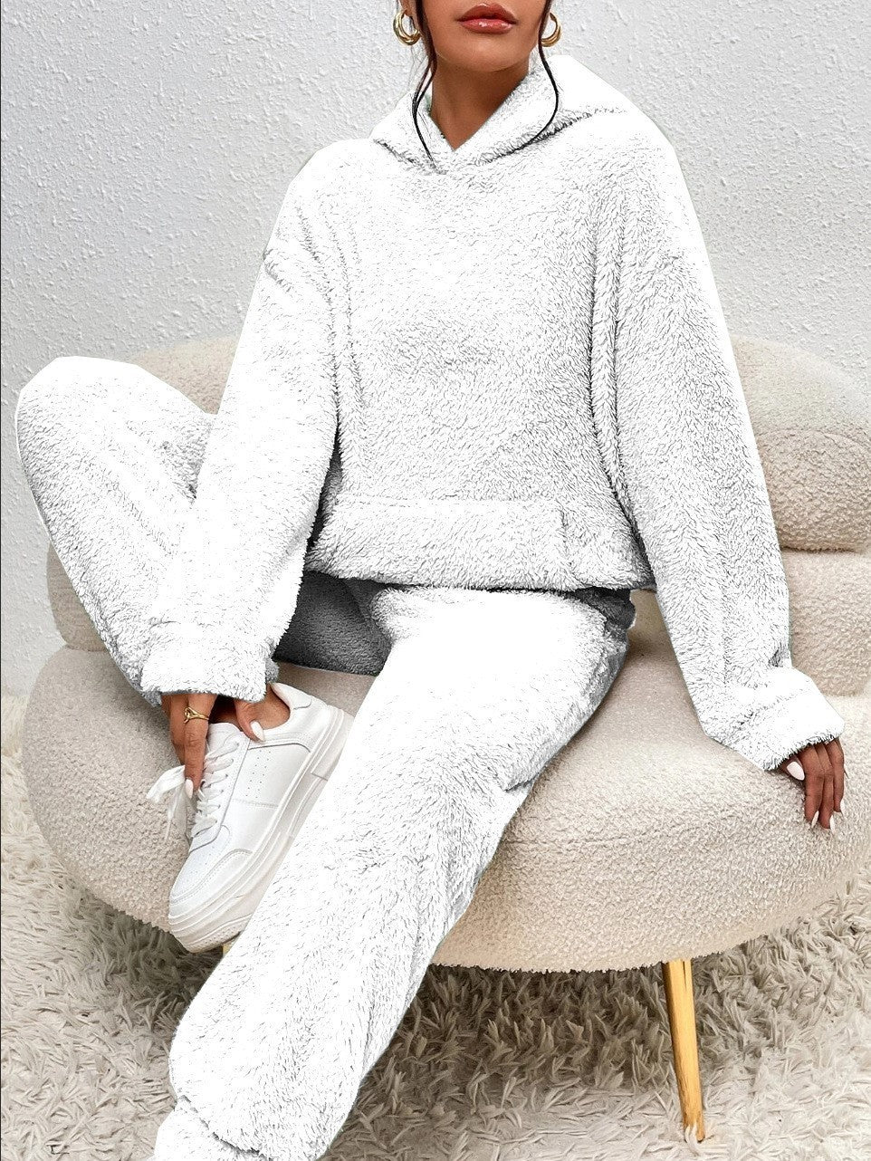 Lillie Dámsky Set – Mäkký Fleece Domáci Oblek s Kapucňou a Pohodlnými Teplákmi