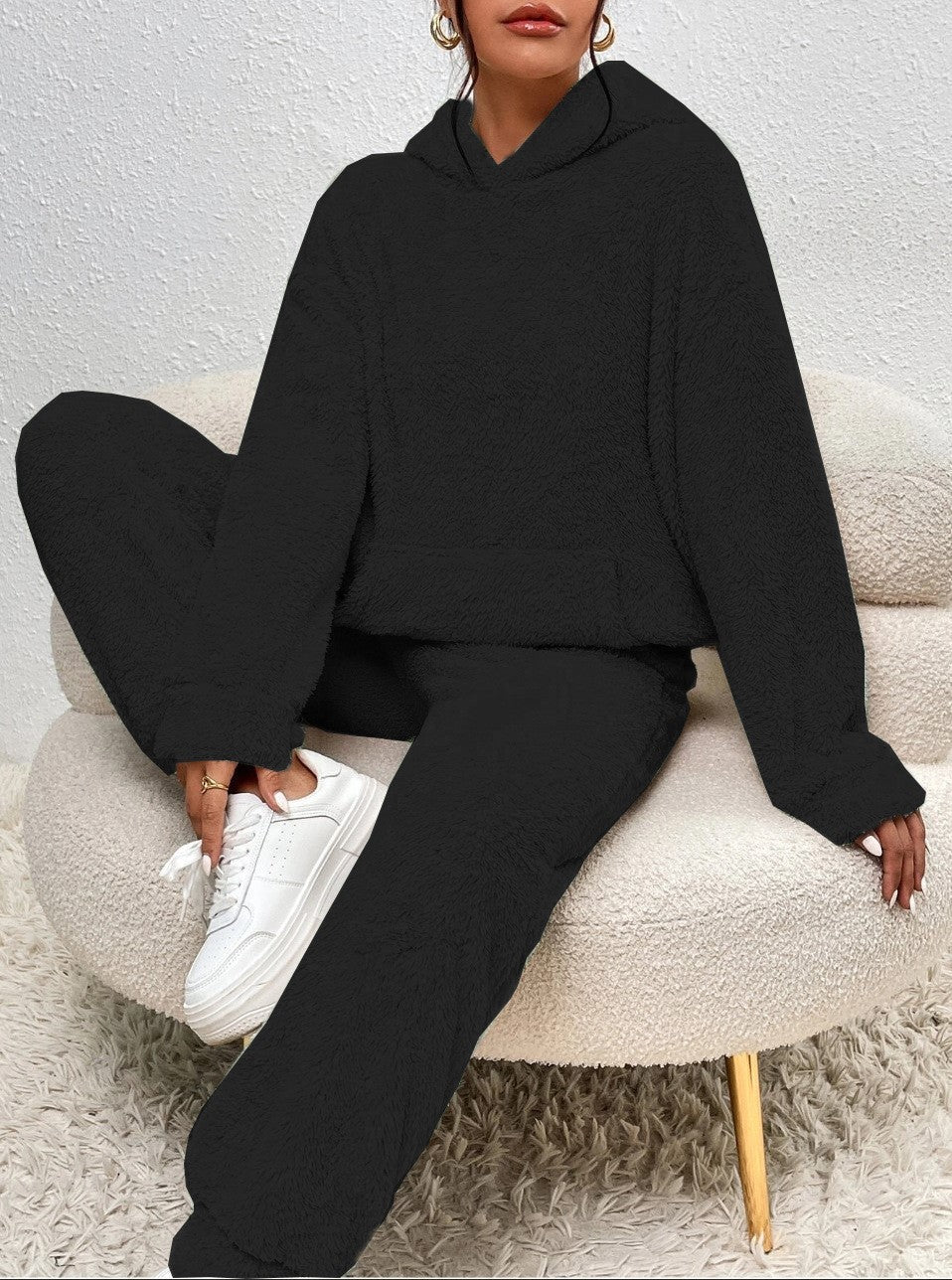 Lillie Dámsky Set – Mäkký Fleece Domáci Oblek s Kapucňou a Pohodlnými Teplákmi