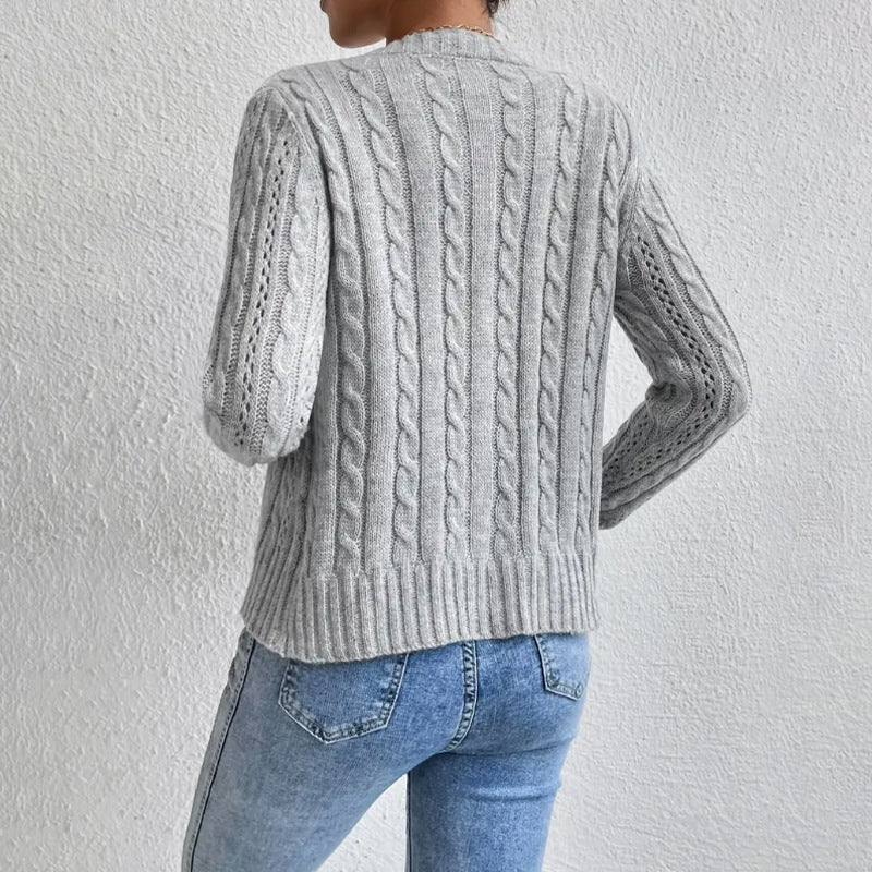 Dámská pletená vesta Nyla – jemný design s dlouhými rukávy a zapínáním na knoflíky