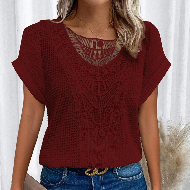 Helene Top Femme – Elegantný dizajn z čipky s lichotivým strihom a pohodlnou látkou