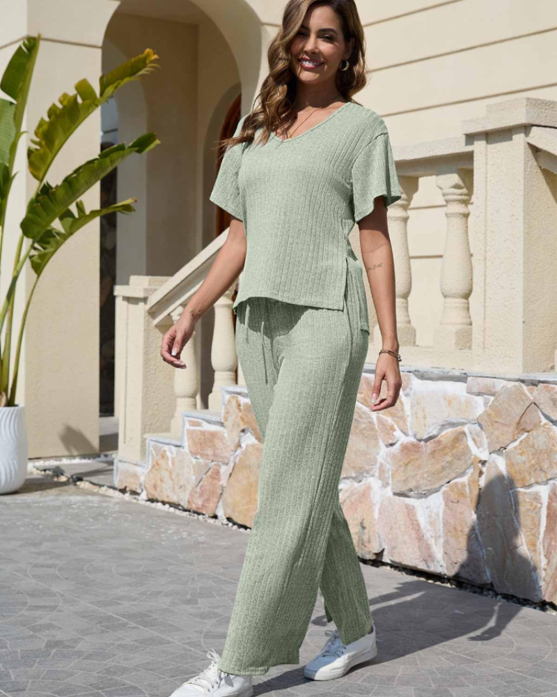 Isabelle Women's Ribbed Set – V-Neck Top & Wide-Leg Pants 2-Piece with Pockets