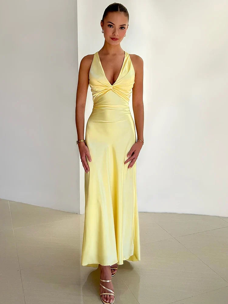Gina večerní šaty pro ženy – dlouhé saténové šaty s elegantním halter výstřihem a bez rukávů