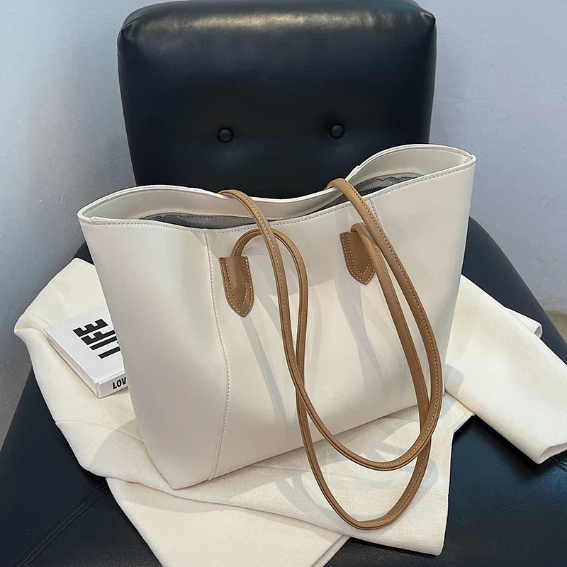 Jivika Damenhandtasche – Große Umhängetasche aus Kunstleder mit geräumigem Fach & Innentaschen