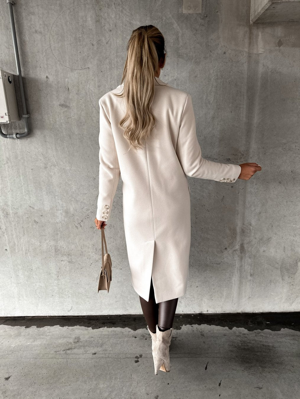 Georgia Manteau Long en Laine Mélangée pour Femme – Elegancki design z klapami notch w klasycznych zimowych kolorach