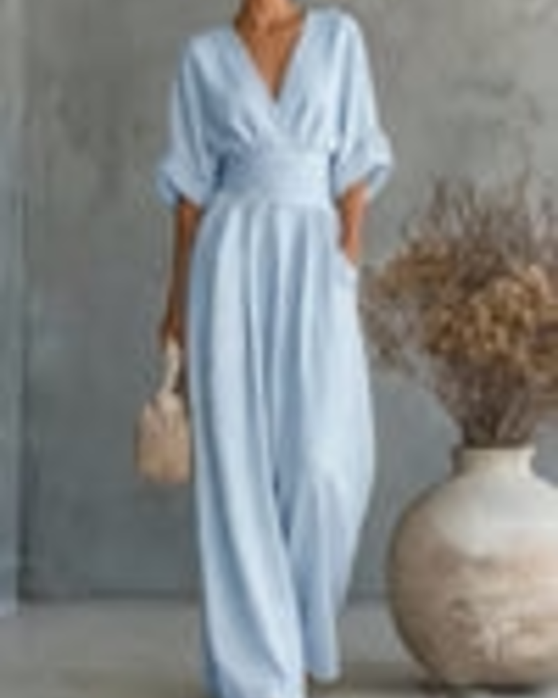 Salopetă damă Remi – Salopetă cu decolteu în V, pantaloni largi, fluidă, ușoară și elegantă