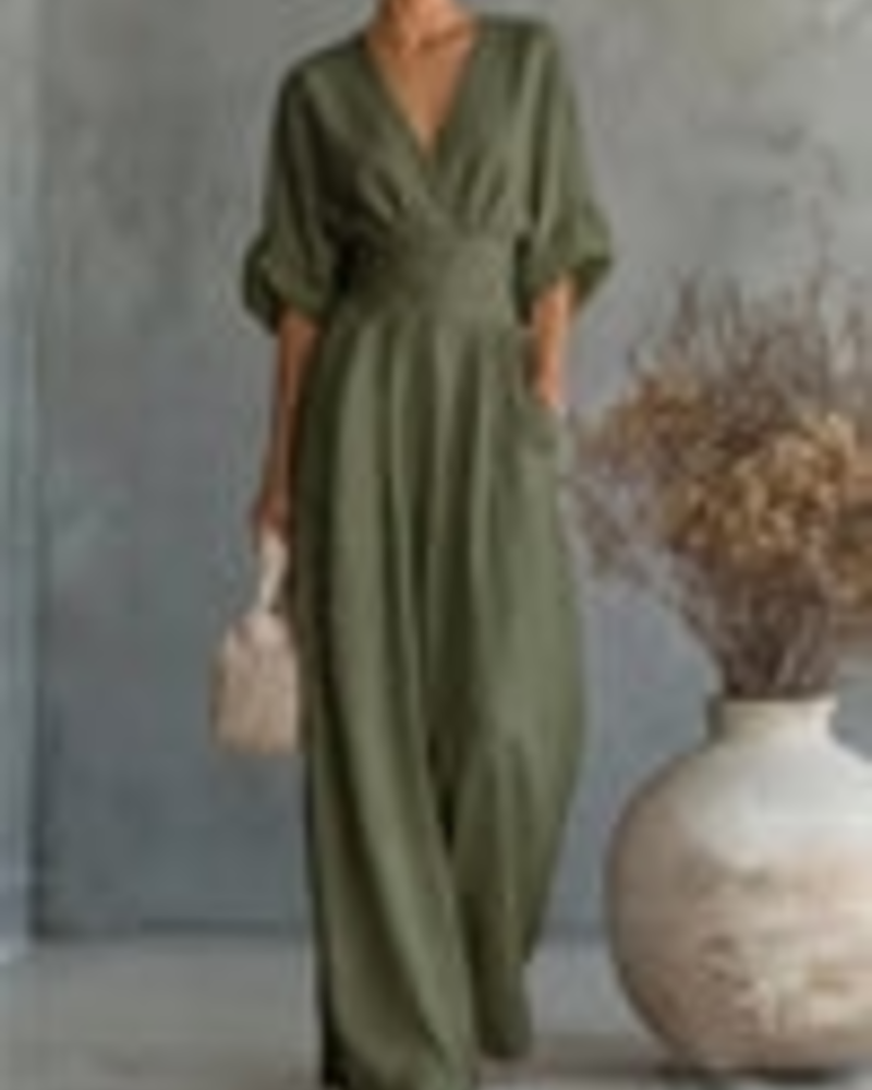 Salopetă damă Remi – Salopetă cu decolteu în V, pantaloni largi, fluidă, ușoară și elegantă