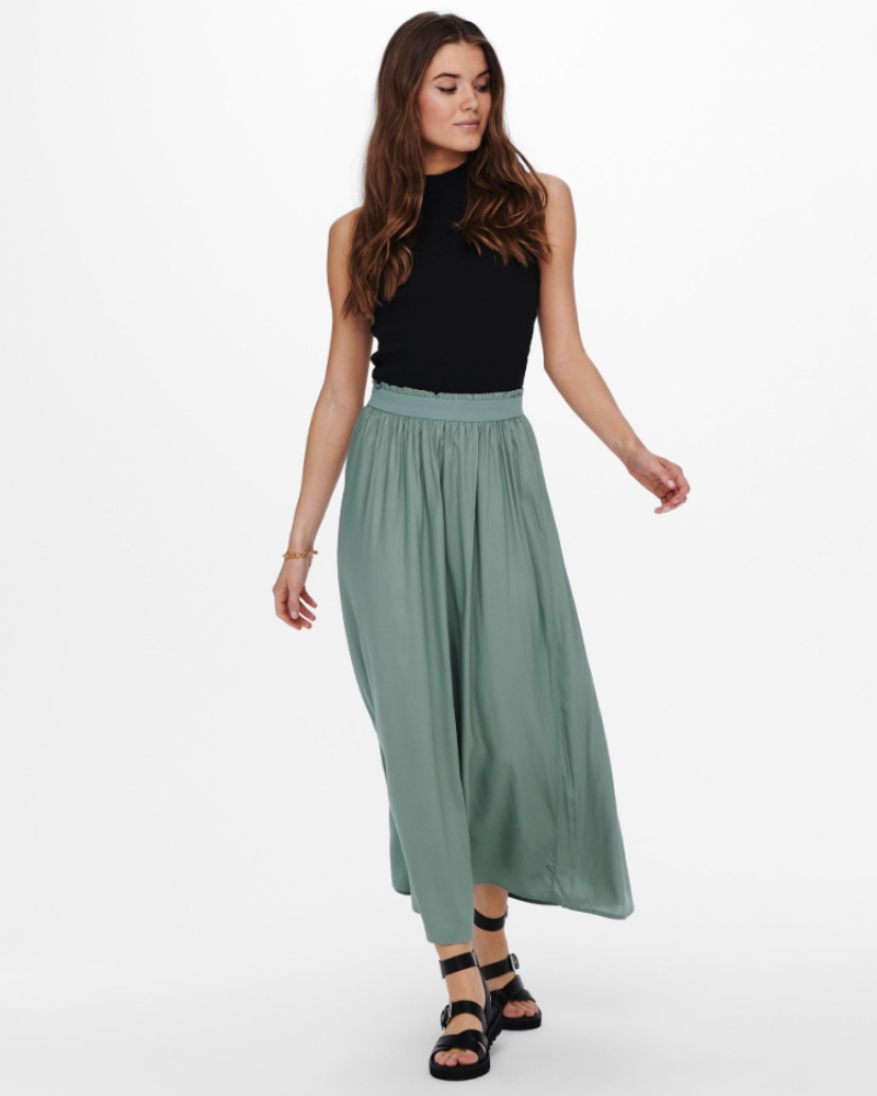 Isla Jupe Maxi Dame – Lang Plisseret Nederdel i Blød Viskose med Elegant Stil