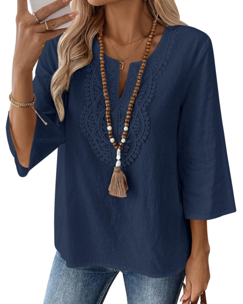 Blusa de senhora Coralie – 80% algodão, 20% linho, decote em V com renda, mangas 3/4 e corte amplo