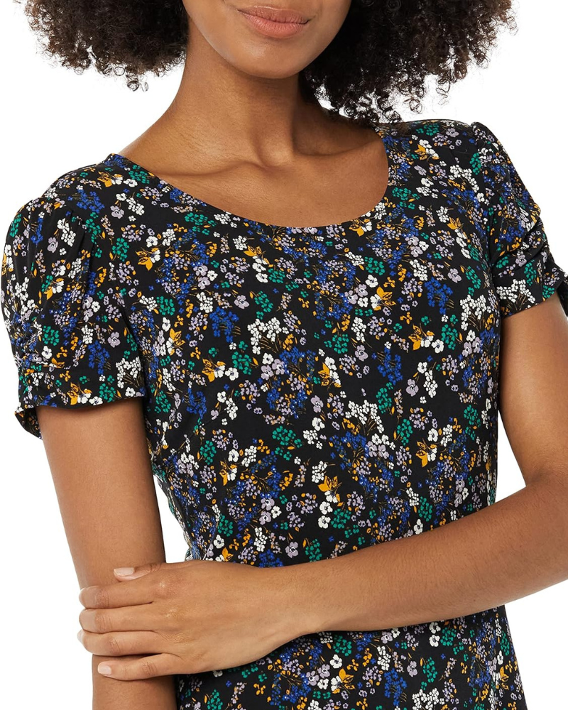 Girlie Robe Femme A-Line – Col Rond, Manches Courtes Froncées, Coupe Fluide