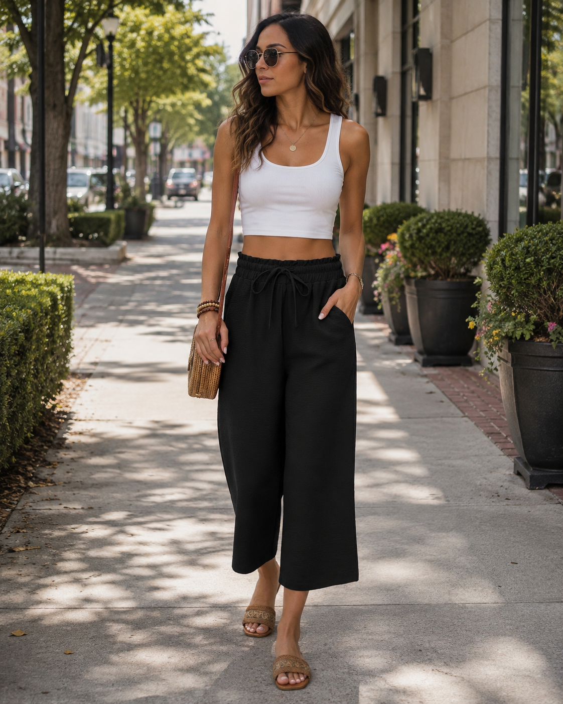 Pantaloni de damă Bexley 7/8 – talie înaltă elastică, croială lejeră, cu șnur și buzunare