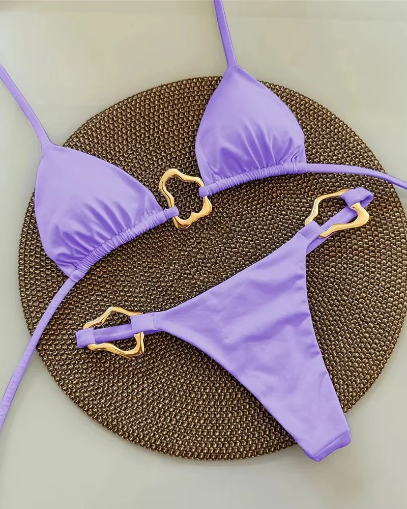Biquíni Selene Feminino – Fato de Banho com Detalhes Dourados Corte Elegante e Favorável para o Verão