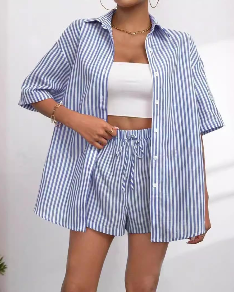 Completo Donna Goldie 2 Pezzi – Camicia a Righe con Colletto a Risvolto e Pantaloncini Estivi