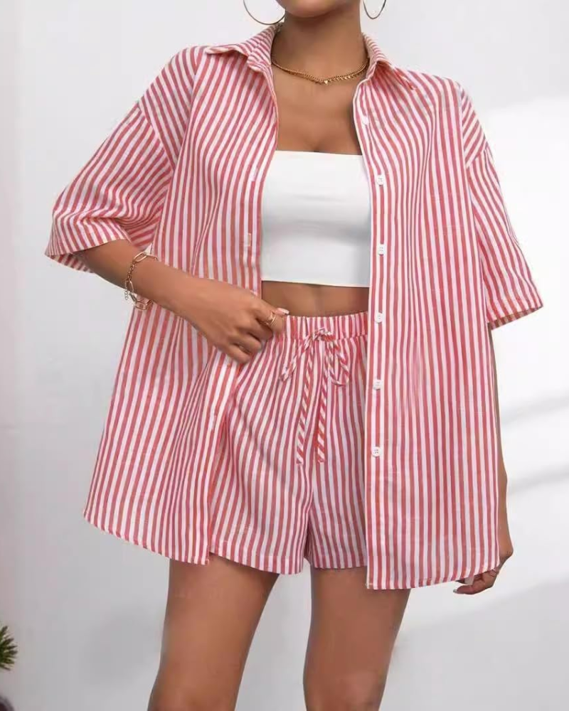 Completo Donna Goldie 2 Pezzi – Camicia a Righe con Colletto a Risvolto e Pantaloncini Estivi