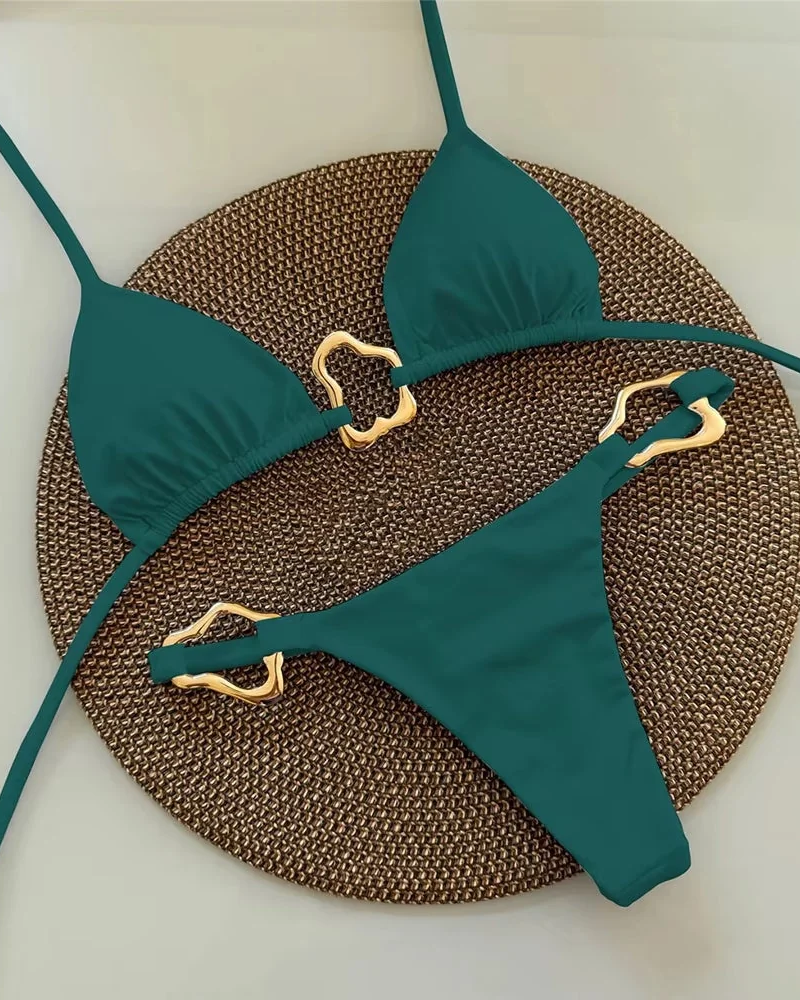 Biquíni Selene Feminino – Fato de Banho com Detalhes Dourados Corte Elegante e Favorável para o Verão