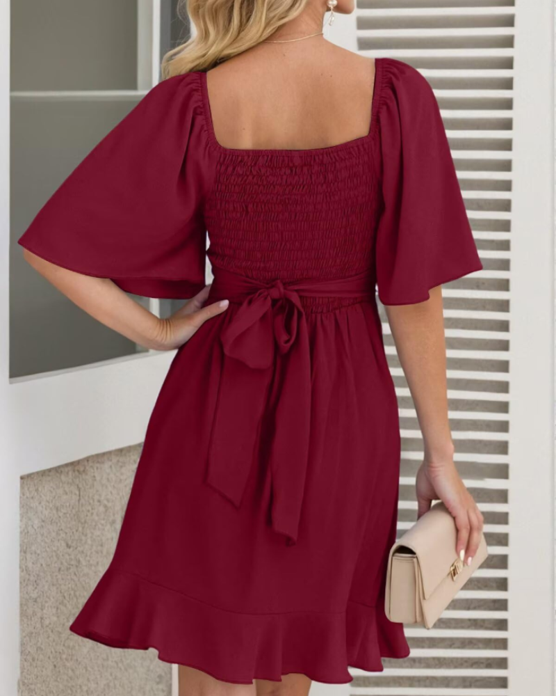 Ava Wickelkleid für Damen – Kurzes Kleid mit V-Ausschnitt und eleganter, geraffter Taille