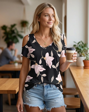 Lina Top Damen mit freiliegenden Schultern – T-Shirt mit V-Ausschnitt, Sommer Chic, locker geschnitten