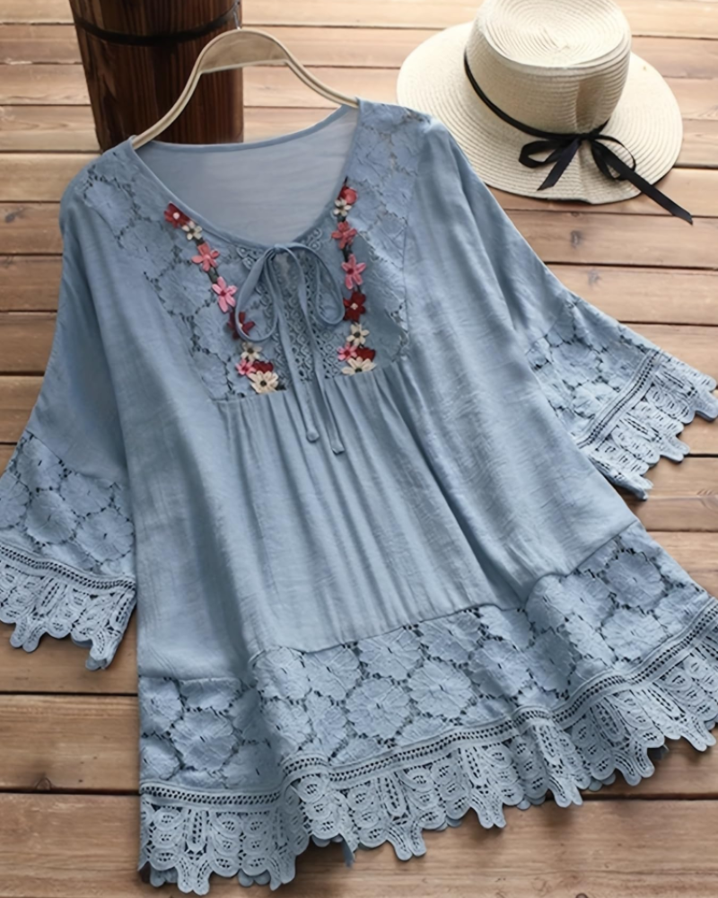 Delilah Chemisier Bohème Femme – Blouse Brodée Col V avec Dentelle et Manches Évasées