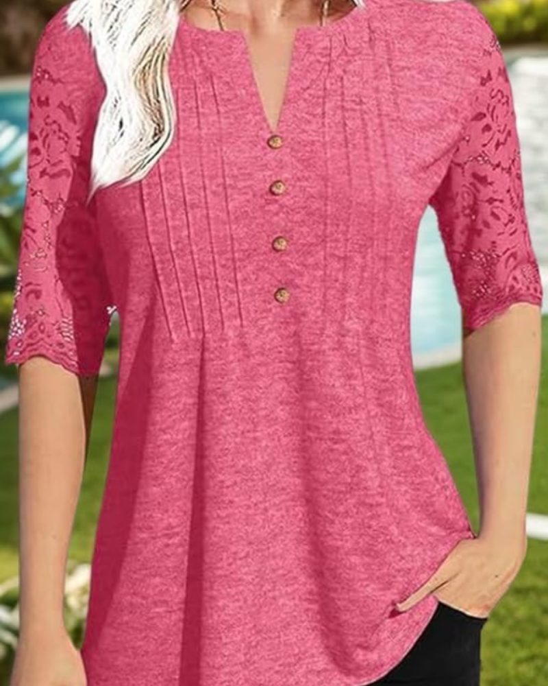 Olga Blouse Femme Été – Col V Boutonnée Dentelle & Plis Élégants