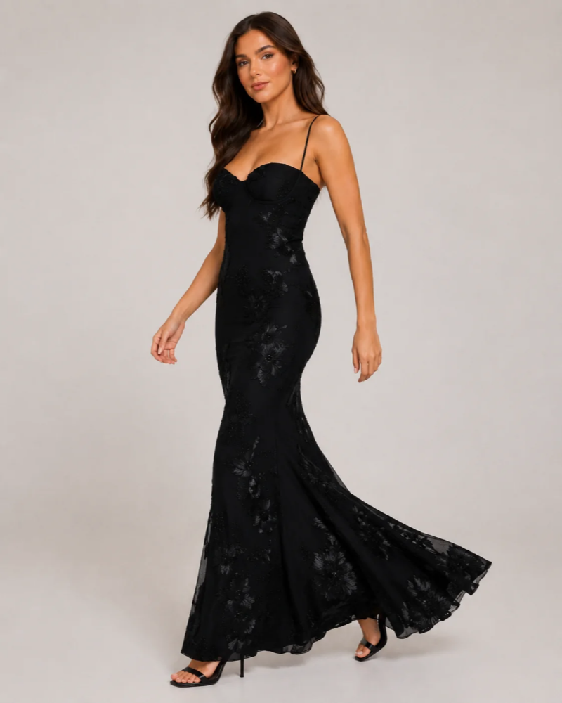 Sukienka maxi Finley Robe Femme – długa błyszcząca sukienka z wiązanym na plecach dekoltem, cienkimi ramiączkami i dopasowanym krojem