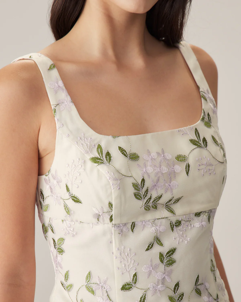 Lison Dame Tanktop – Beige Blomstret Top, Elegant Tætsiddende Pasform, Ærmeløs, Sommer